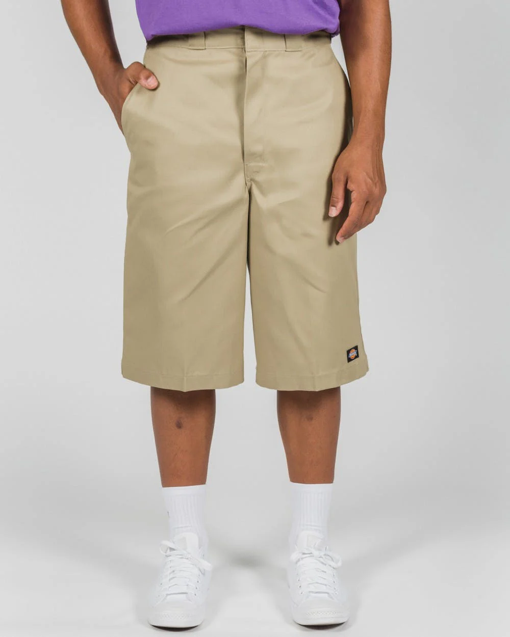 DICKIES - 42283 13 INCH LOOSE FIT MULTI POCKET WORK SHORT - KHAKI - Image 2