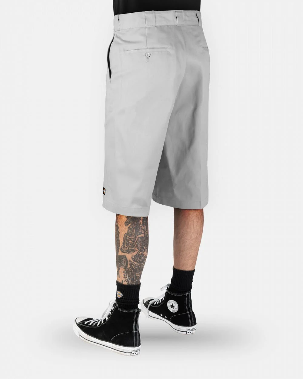 DICKIES - 42283 13 INCH LOOSE FIT MULTI POCKET WORK SHORT - SILVER - Image 2