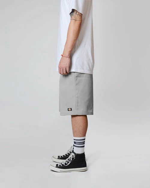 DICKIES - 42283 13 INCH LOOSE FIT MULTI POCKET WORK SHORT - SILVER - Image 3