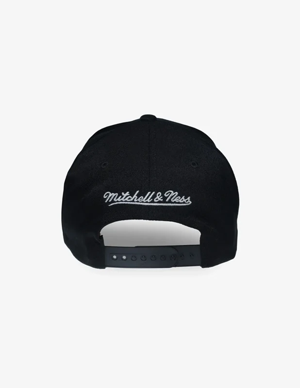 MITCHELL & NESS 110 Flex Fit Snapback Milwaukee Bucks Black&White - Image 4