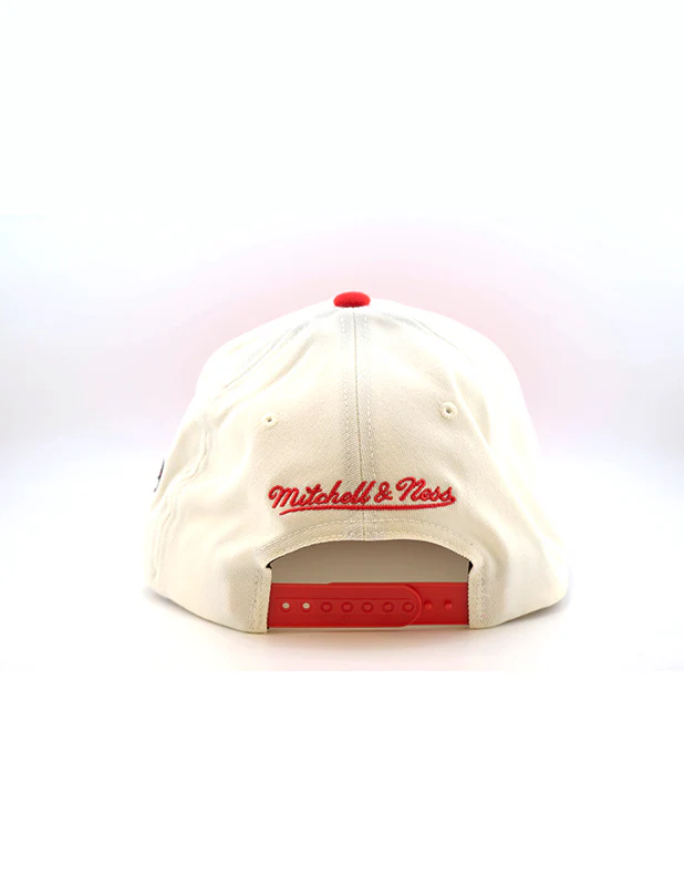 MITCHELL & NESS 110 Flex Fit SnapBack Team Arch Bulls - Image 3