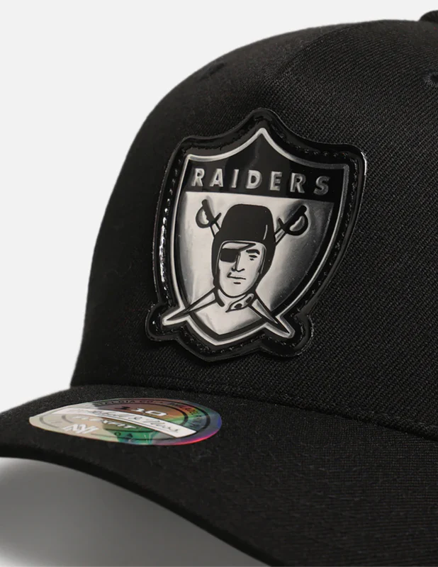 MITCHELL & NESS 110 Flexfit Snapback Weald 5Panel Raiders - Black - Image 2