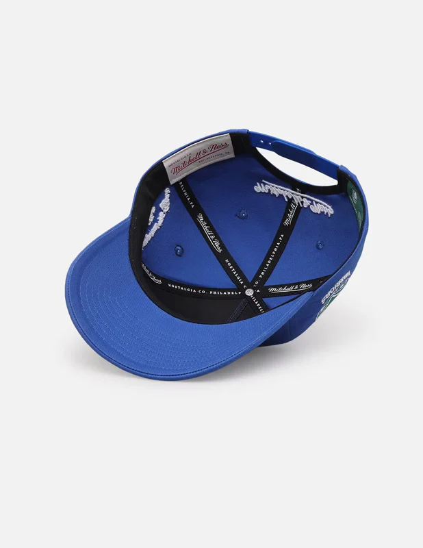 MITCHELL & NESS Auckland Warriors Royal Blue Deadstock Snapback - Image 5