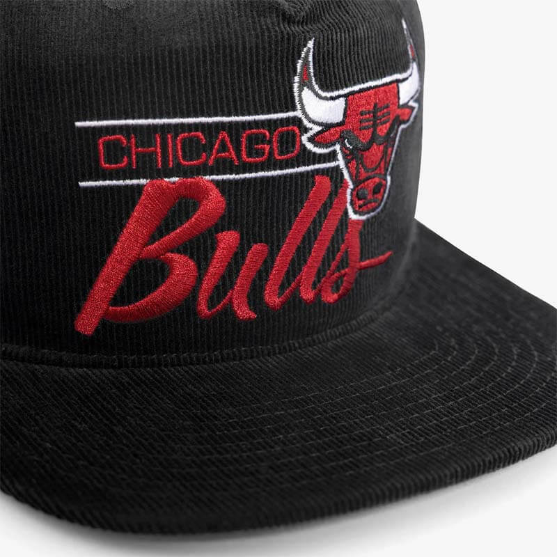 MITCHELL & NESS - CHICAGO BULLS CITY BAR DEADSTOCK SNAPBACK - BLACK - Image 4