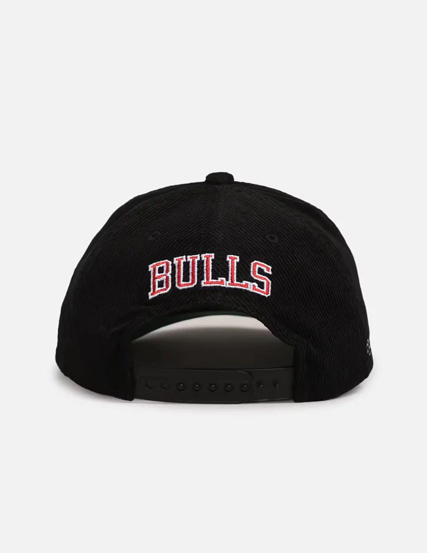 MITCHELL & NESS Retro Corduroy Origins Snapback Bulls - Black - Image 3