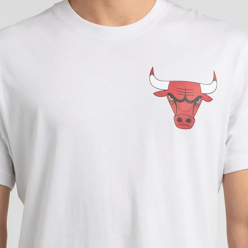 MITCHELL & NESS - Retro Repeat Tee Bulls White - Image 4