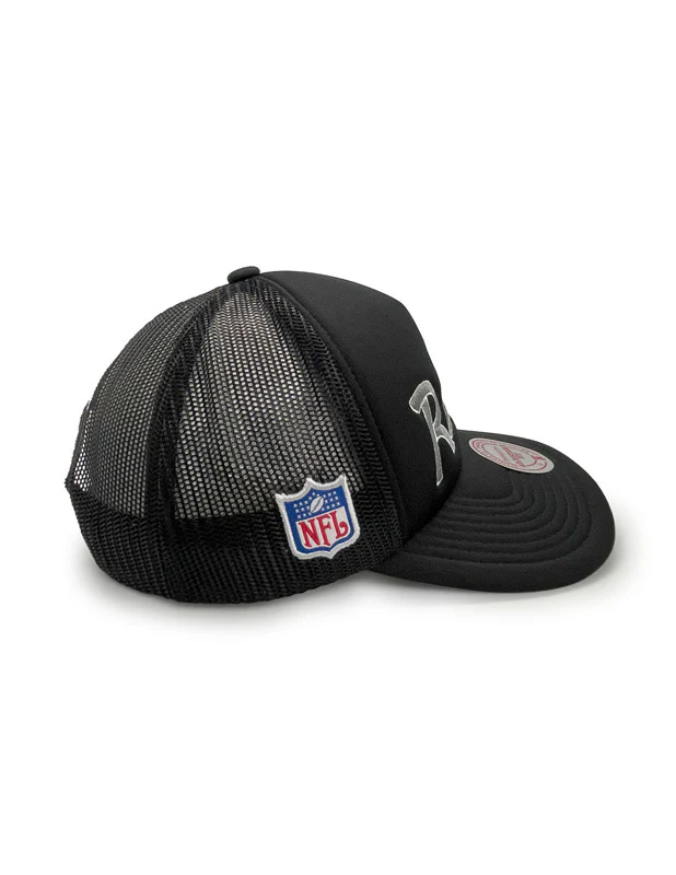 MITCHELL & NESS Snapback Classic Script Trucker Raiders - Black - Image 2