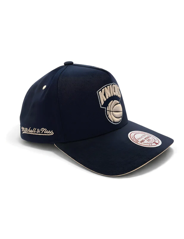 Mitchell & Ness SnapBack New York Knicks Pirate Blue - Image 2