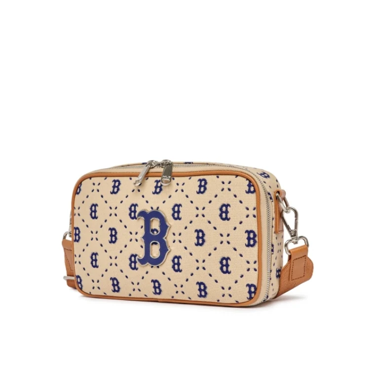 MLB - Monogram Unisex Street Style Small Shoulder Bag Logo - Image 3