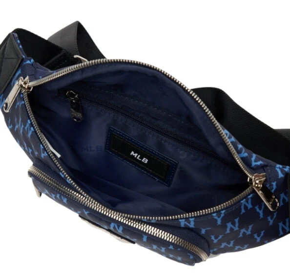 MLB - Unisex Street Style New York Pouch - Image 11