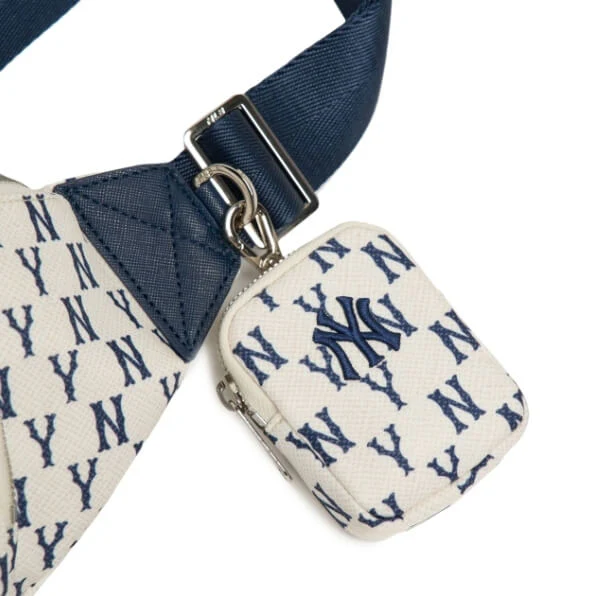 MLB - Unisex Street Style New York Pouch - Image 16