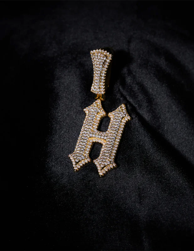RWAHARD - Iced Letters Pendents A-Z GOLD - Image 11